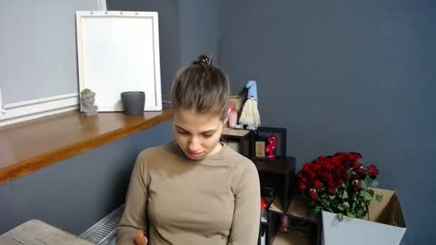 Snapshot of tiny_felicity chatting on February 22, 7:34 am Gloria online show from February 22, 7:34 am
