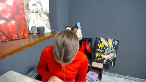 Snapshot of tiny_felicity chatting on September 13, 7:27 am Gloria online show from September 13, 7:27 am