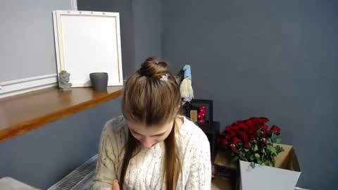 Snapshot of tiny_felicity chatting on February 21, 7:33 am Gloria online show from February 21, 7:33 am