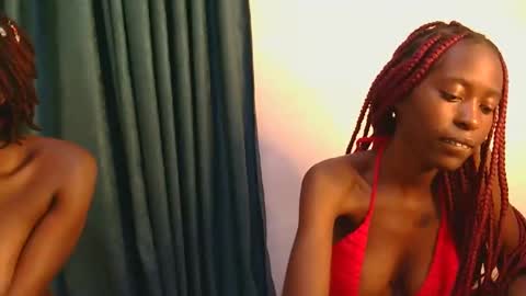 tinylunaah online show from February 2, 7:13 pm