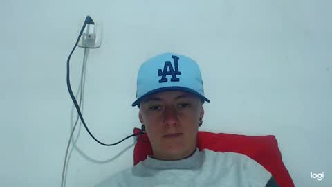 Snapshot of tomboyblue chatting on January 2, 11:16 pm Blue online show from January 2, 11:16 pm