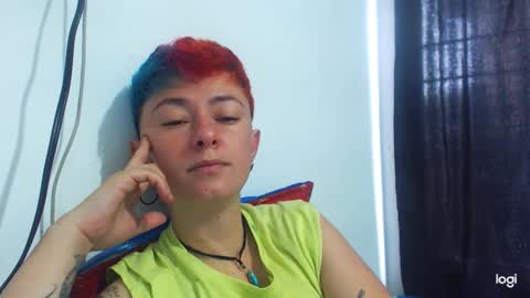 Snapshot of tomboyblue chatting on December 24, 1:17 pm Blue online show from December 24, 1:17 pm