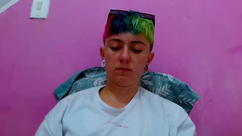 Snapshot of tomboyblue chatting on September 15, 6:48 pm Blue online show from September 15, 6:48 pm