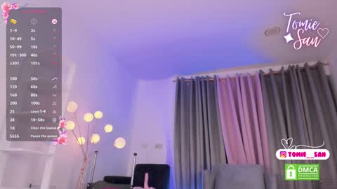 Snapshot of tomie_san chatting on February 2, 12:09 am Tomie online show from February 2, 12:09 am