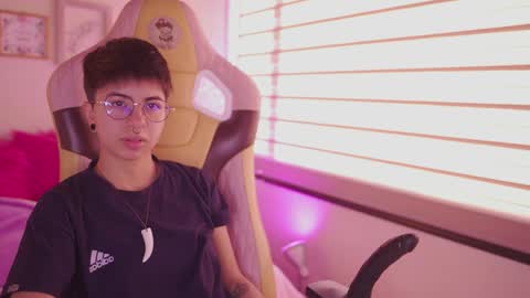 Blue  online show from April 12, 12:19 pm