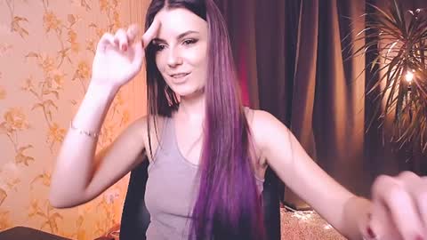 Elizabeth online show from December 24, 6:28 pm