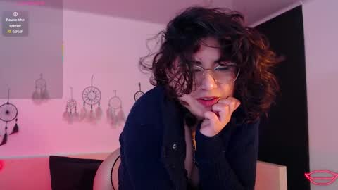 tori_just online show from November 26, 6:42 pm