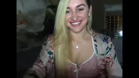 Snapshot of tosyna07555 chatting on January 21, 9:57 pm tosyna07555 online show from January 21, 9:57 pm