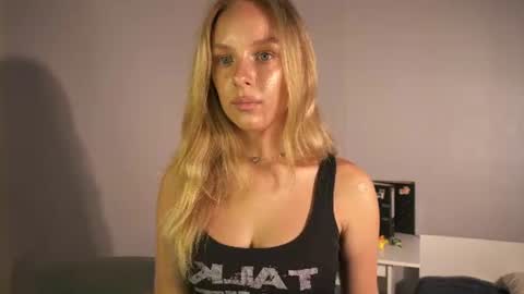 touchmysoull online show from July 28, 2:13 pm