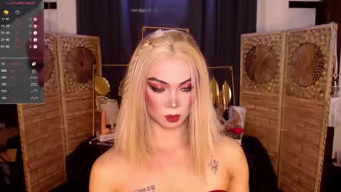 queenbitchess online show from May 1, 3:43 am