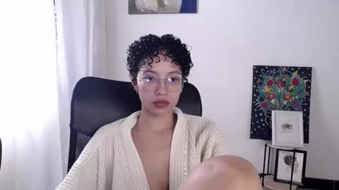 Emily online show from December 4, 7:47 pm