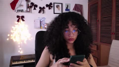 Emily online show from December 6, 5:22 pm