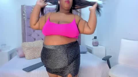 Treisy Vixen big ass online show from May 29, 9:24 pm