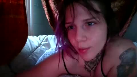 Snapshot of tricky_nymph chatting on January 2, 10:55 pm Cassie online show from January 2, 10:55 pm