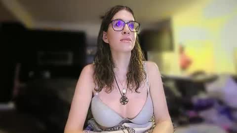 MadisonMontgomery online show from January 22, 2:59 am