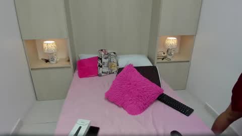 TRISHA online show from February 12, 4:01 am