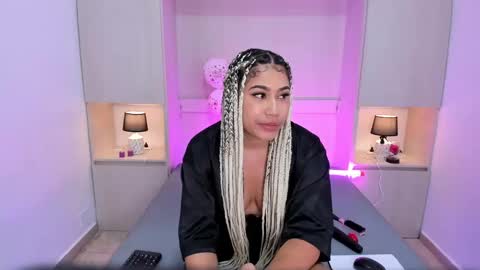 TRISHA online show from February 15, 2:22 pm