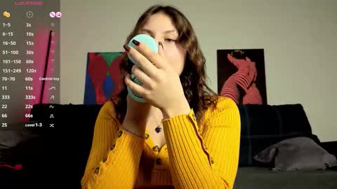 trixibell online show from February 17, 5:29 am