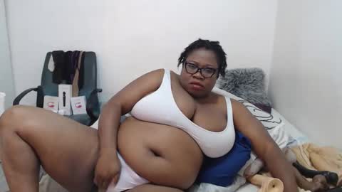 TrueBella30 online show from January 18, 8:10 am