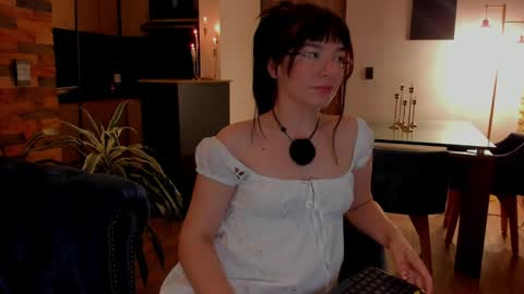 Tsuky online show from April 1, 1:17 am