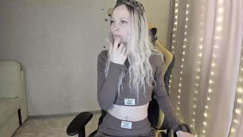 tvoikaif online show from March 12, 4:19 am