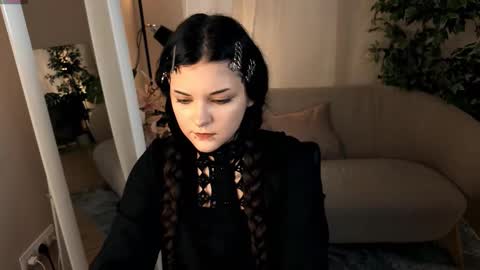 Snapshot of twilightwalk chatting on October 14, 7:49 pm Melanie online show from October 14, 7:49 pm