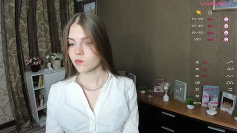 Snapshot of udeledelmoref chatting on December 11, 8:18 pm Liky online show from December 11, 8:18 pm