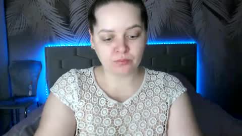 Snapshot of ulystar chatting on February 5, 7:07 am Ulyana online show from February 5, 7:07 am