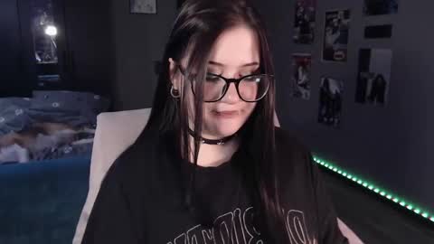 Julia online show from December 4, 2:53 am