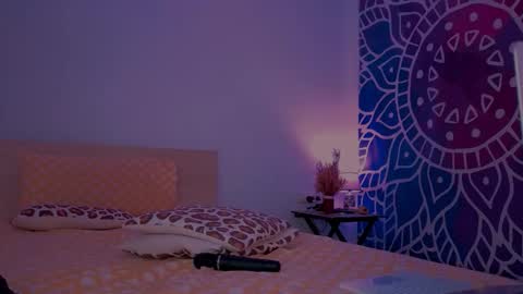 Alice online show from November 24, 6:43 pm