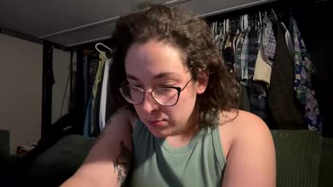 uninspiired online show from December 9, 11:36 am