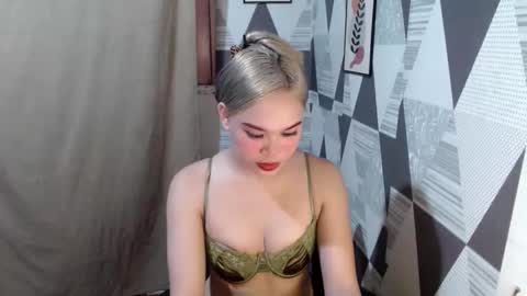 anarose online show from December 19, 12:04 am