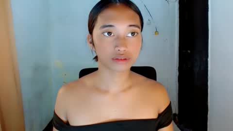 Ellie online show from March 27, 12:45 am