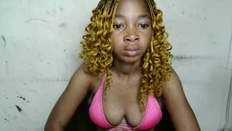 urflirtydoll online show from September 21, 8:40 pm