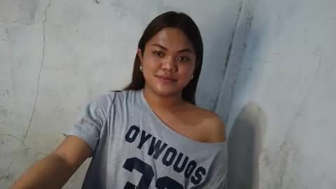 Bella DONT FORGET TO THUMBS UP AND FOLLOW online show from April 16, 9:20 am