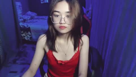 urlovelychinita online show from January 19, 2:59 pm