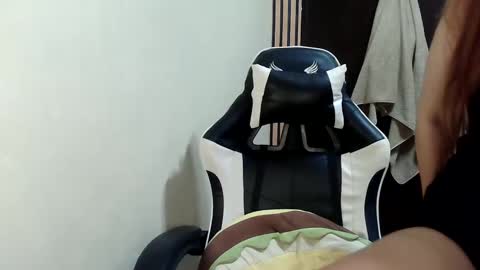 urpinaycutie online show from December 19, 10:42 pm