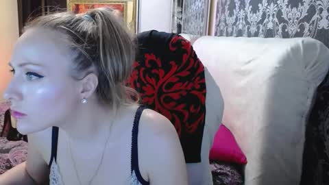 UrSecretTreasure88 online show from February 25, 11:42 am