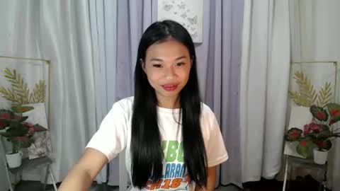 JUST CALL ME LLANA online show from October 25, 2:57 pm