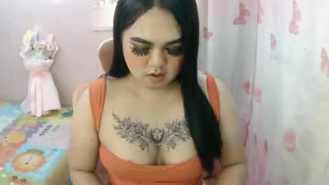 maxie online show from November 22, 10:40 am