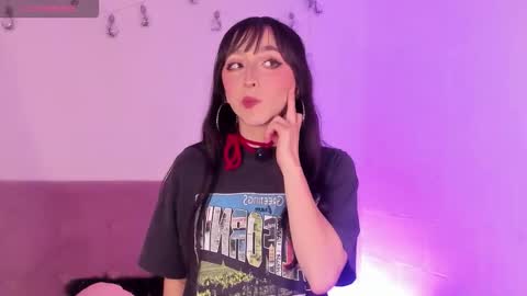 v1cky_ online show from February 17, 10:20 pm