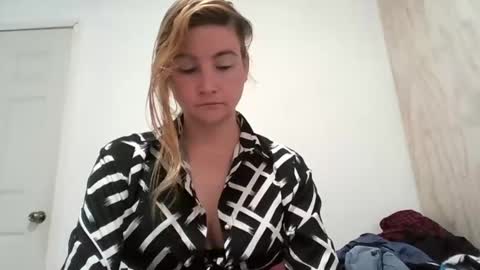 Snapshot of vagimosa chatting on October 15, 9:45 am vagimosa online show from October 15, 9:45 am