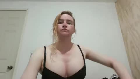 Snapshot of vagimosa chatting on September 20, 6:01 am vagimosa online show from September 20, 6:01 am