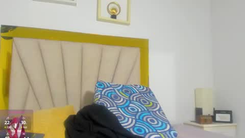 Snapshot of vahiolet_fuentes chatting on January 20, 3:04 am vahioleth online show from January 20, 3:04 am