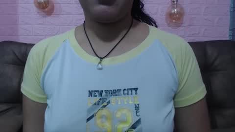 Vainilla online show from February 19, 1:51 am