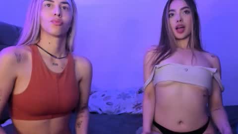 vaiolett_69 online show from May 8, 7:00 am