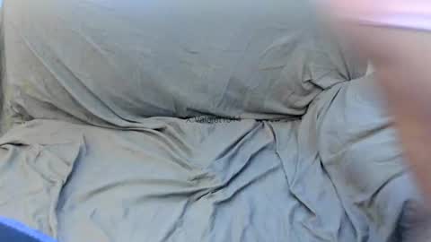 Vaiolet1314 online show from September 15, 2:09 am