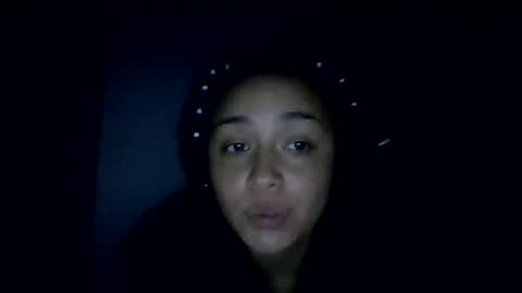 valena17 online show from April 10, 1:28 pm