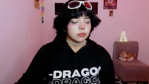 valenbeauty online show from June 3, 2:12 am