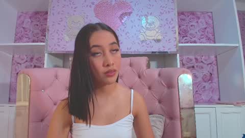 Snapshot of valentina_cortes72 chatting on February 17, 11:34 am Valentina online show from February 17, 11:34 am